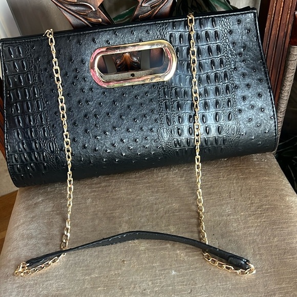 Ladies black clutch purse no brand name NWOT gold  accessories ostrich embossed - Picture 7 of 10